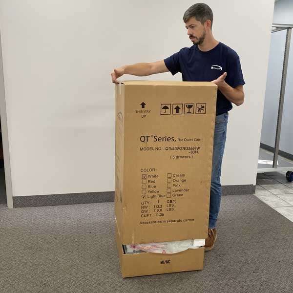 Unpack QT Cart by lifting box